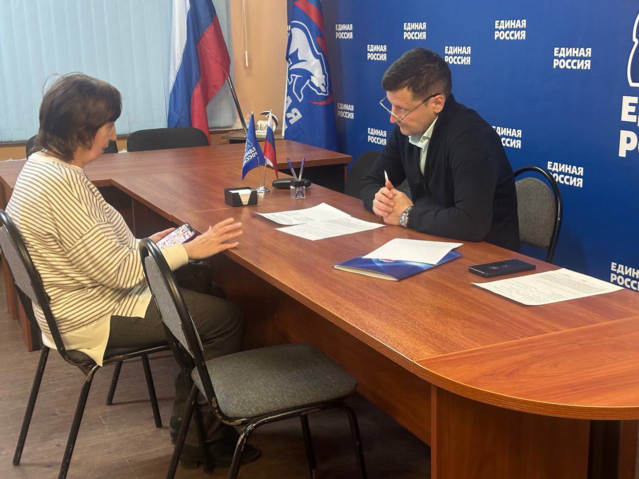 Депутат Владимир Бармин провёл приём жителей Протвино