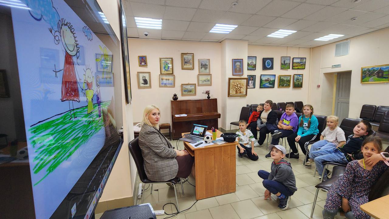 В библиотеке Протвино прошёл детский мастер-класс, посвященный работе с нейросетями