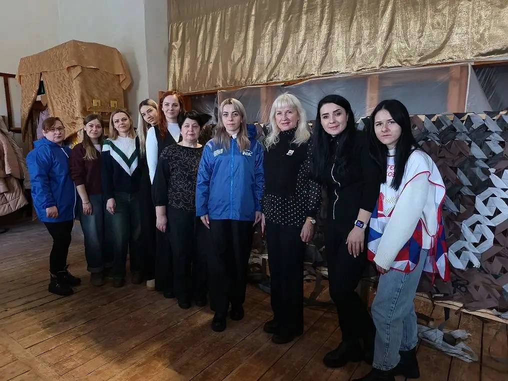 Волонтерский цех «Добрые Руки» посетили сторонники  «Единой России» 