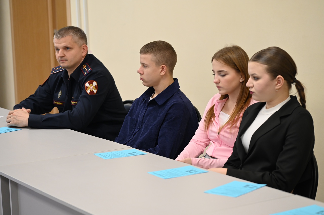 В Серпухове детям участников СВО рассказали о профессиях, связанных со службой на благо страны