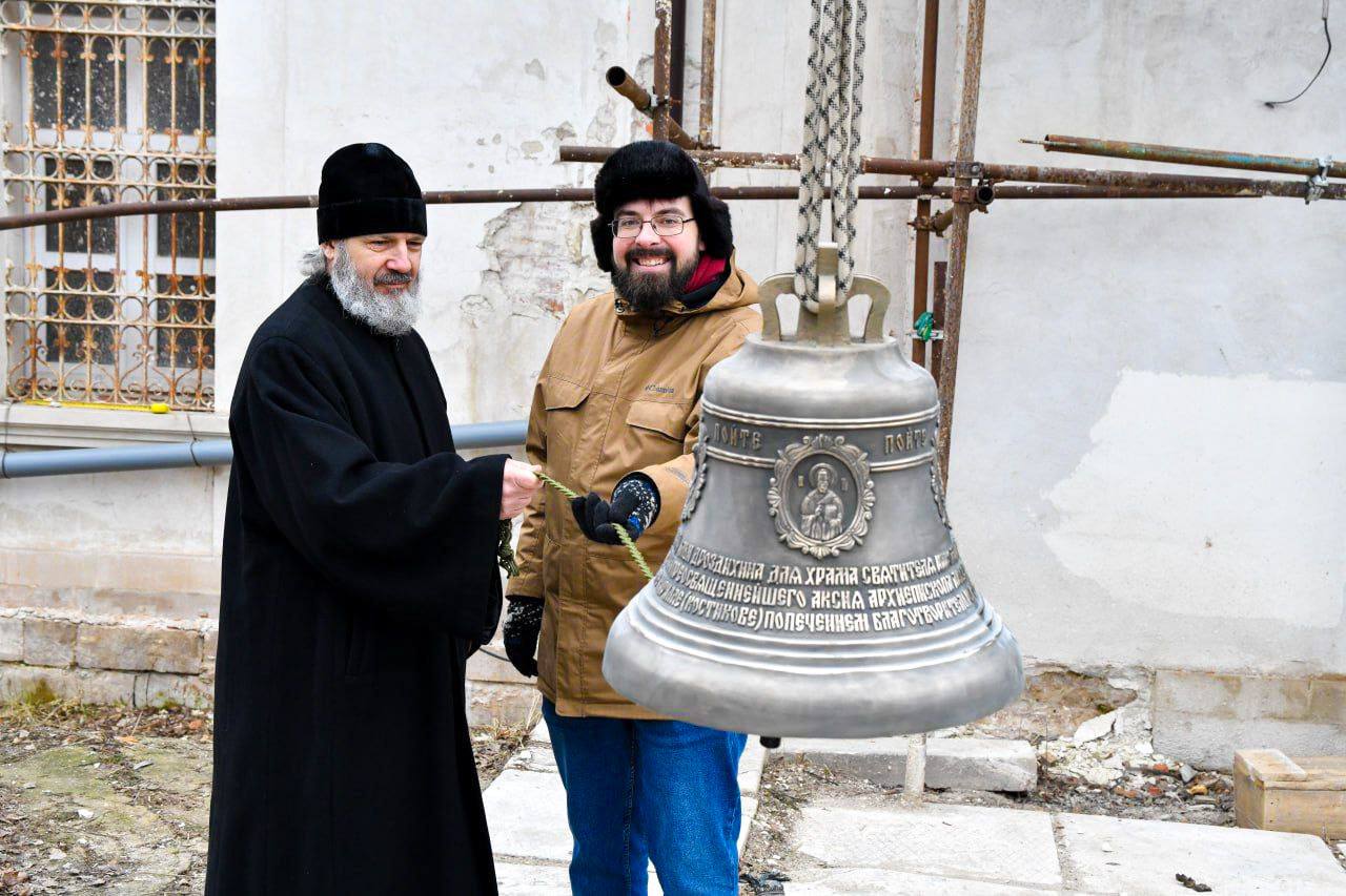 В Серпухове на колокольню храма Николы в Бутках вернули недостающие колокола