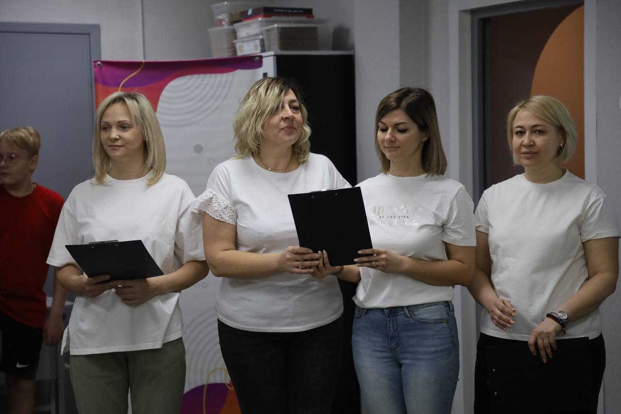 Родители школьников Серпухова соревнуются в креативности и сплоченности
