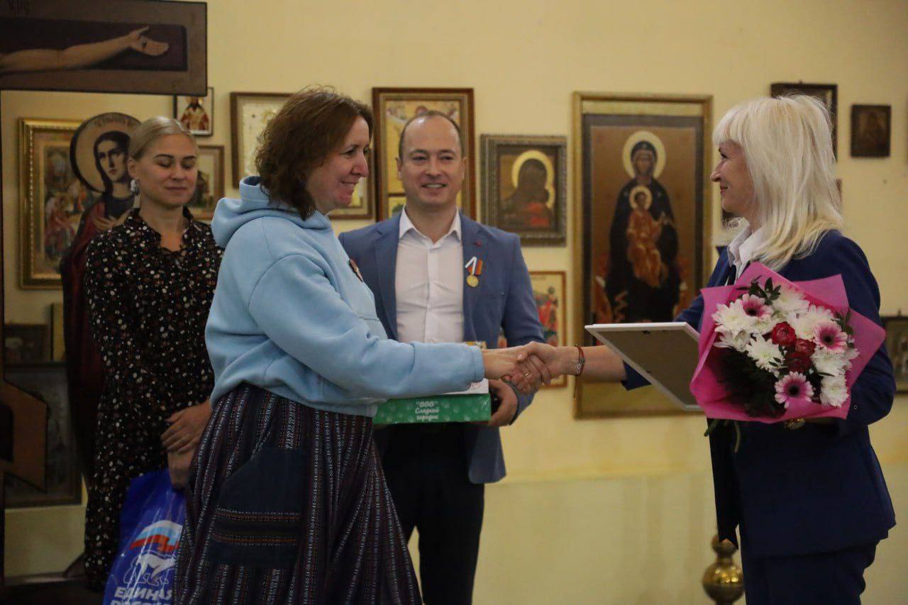 Волонтёрский цех «Добрые руки» в Серпухове отметил двухлетие