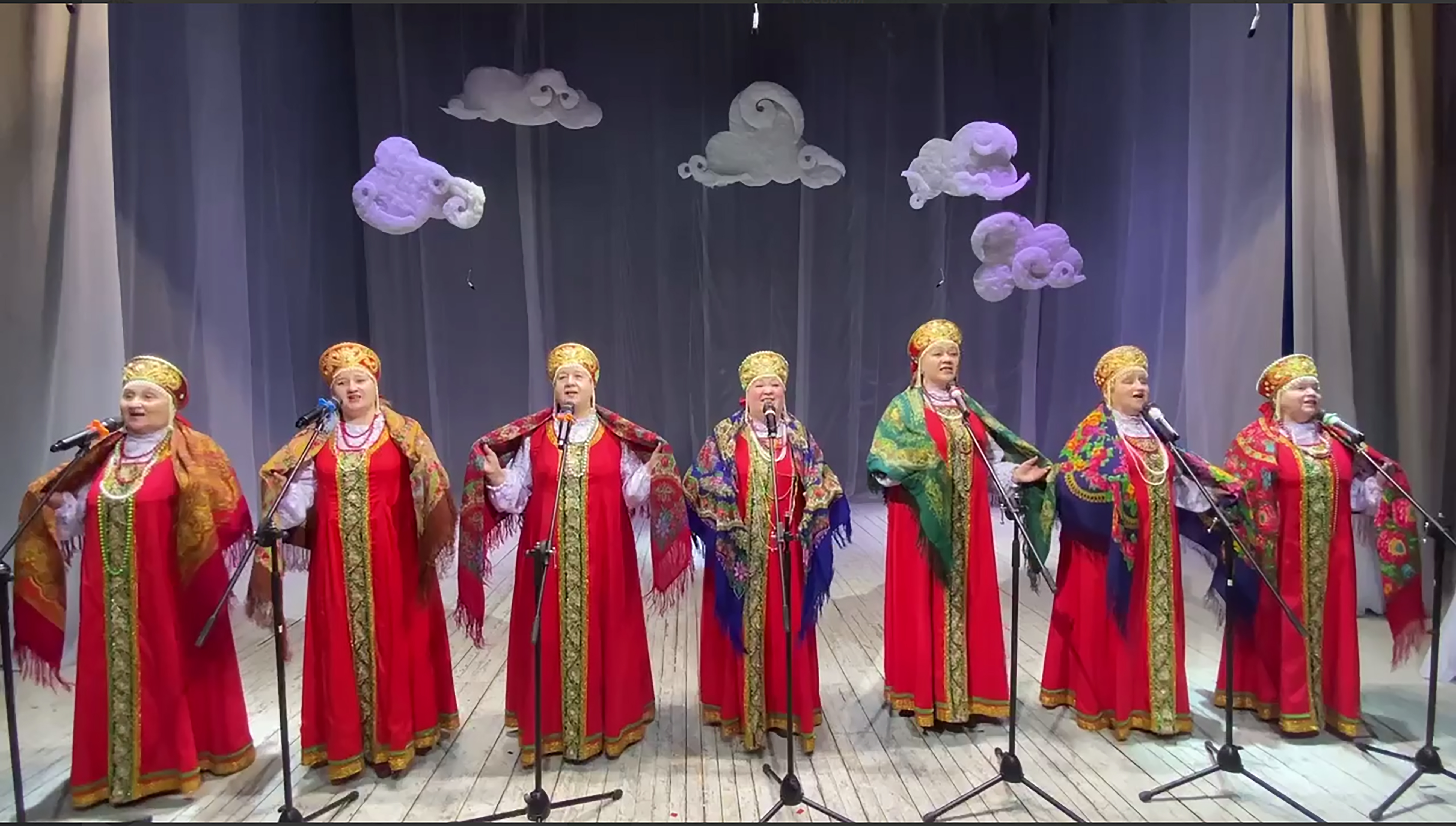 «Едут, едут по Берлину наши казаки»: на ОТВ-Серпухов продолжается проект «Поющая весна»