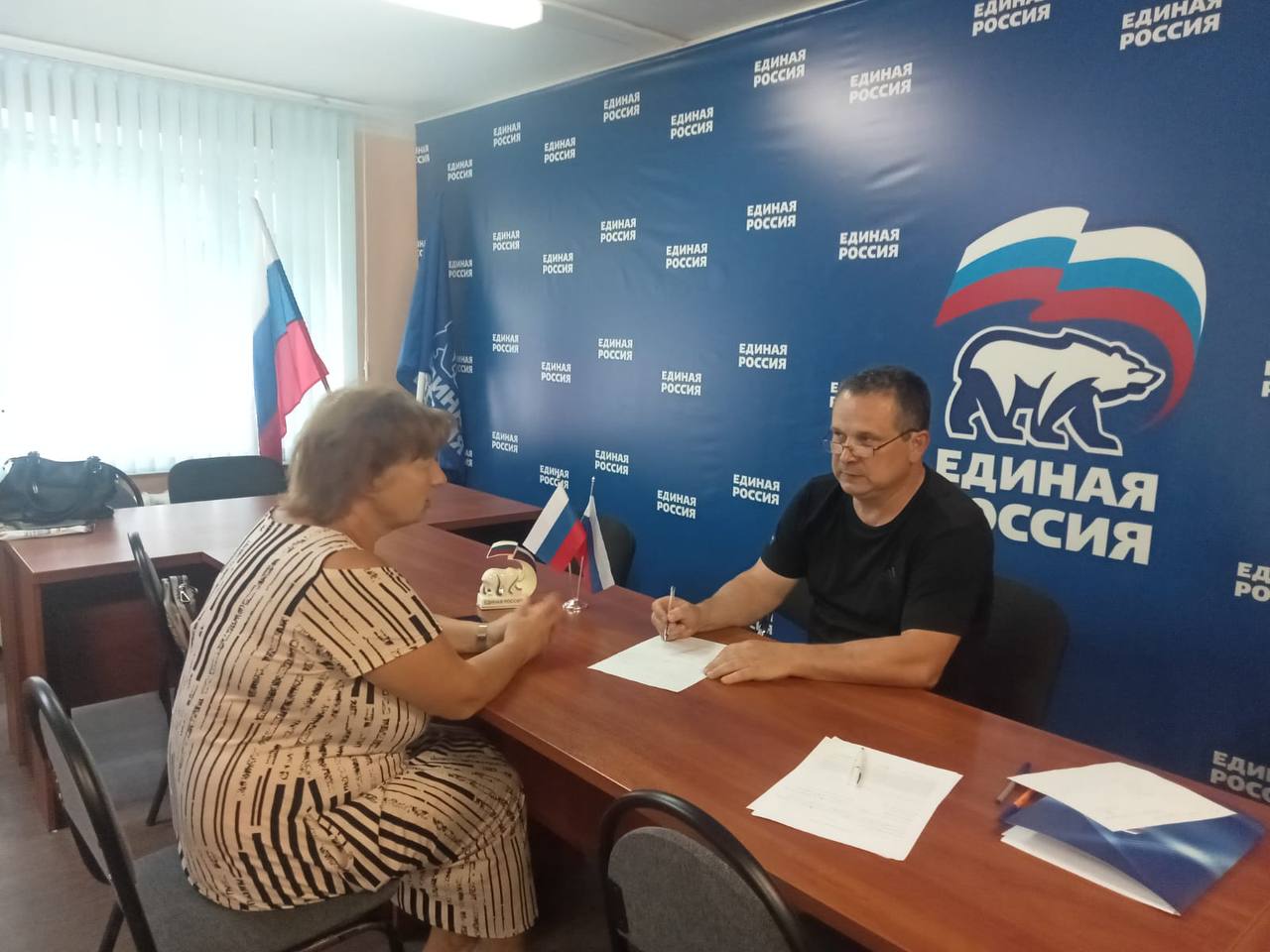 Депутат Совета депутатов г.о. Серпухов провел прием по социальным вопросам в Протвино