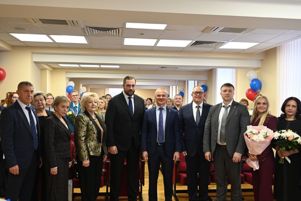 В Серпухове поздравили с профессиональным праздником сотрудников налоговой службы