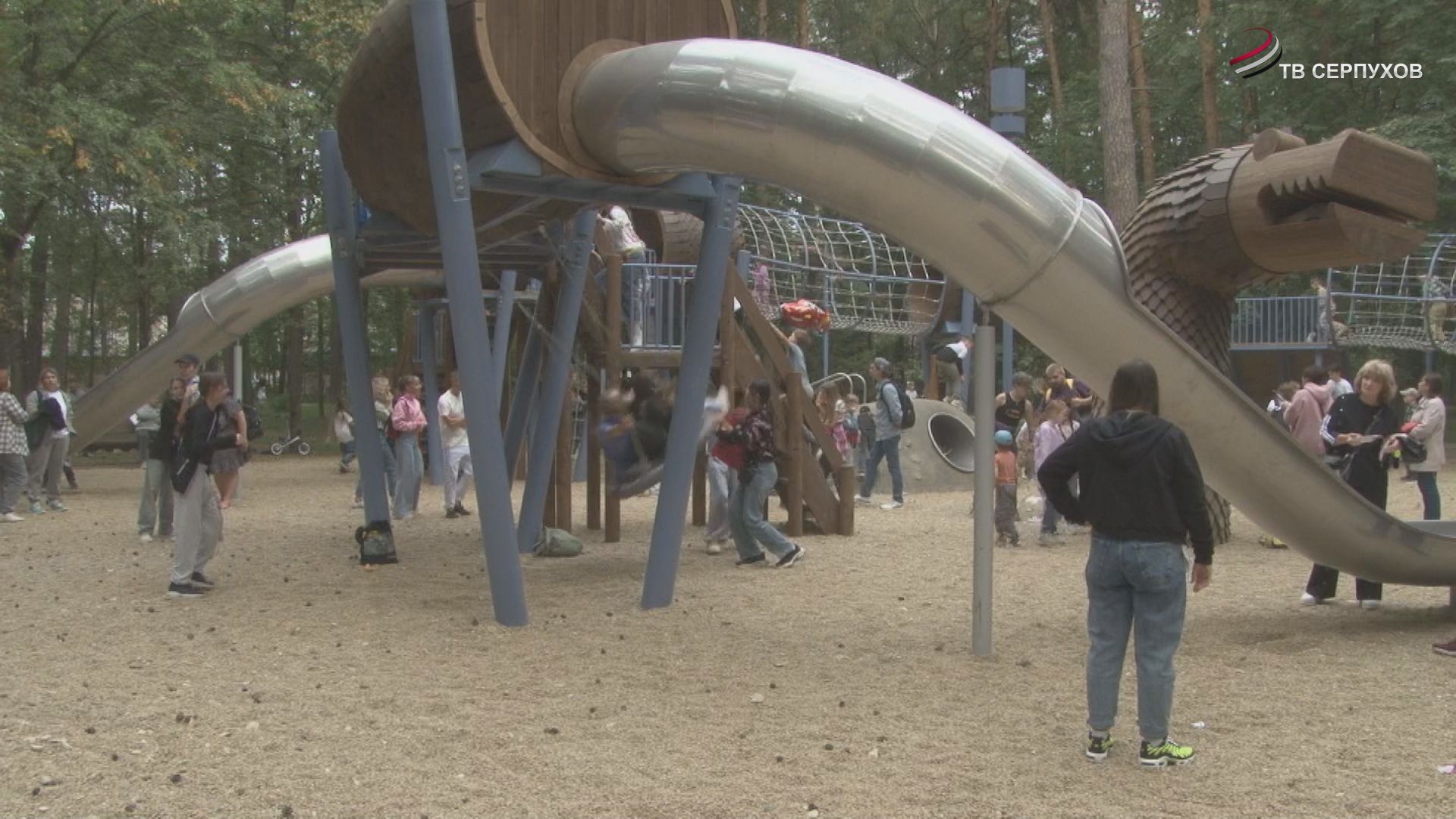 В Большом Серпухове после реконструкции открылся парк «Сказка»