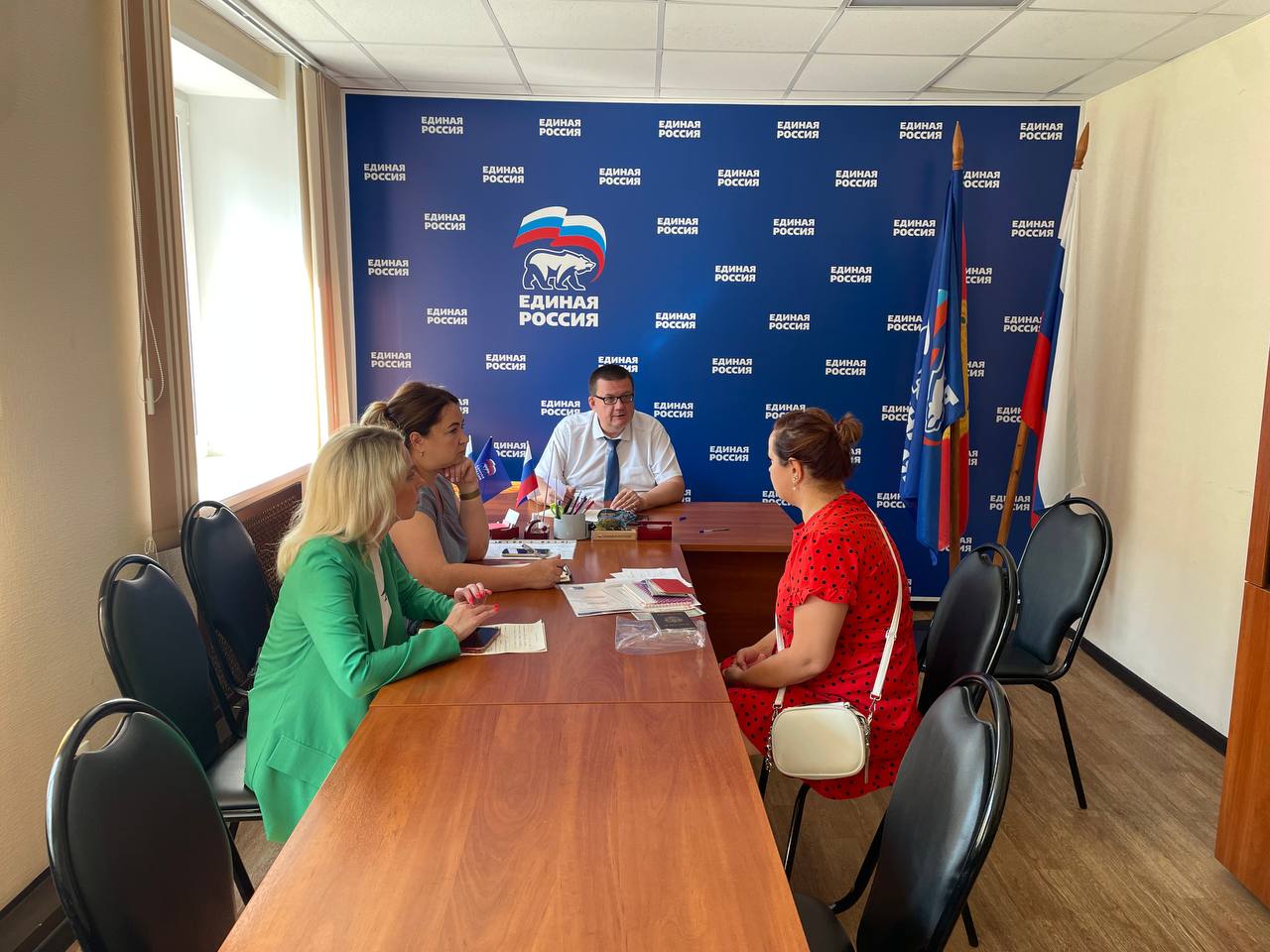 Приём граждан провёл в Серпухове депутат Московской областной Думы Андрей Голубев