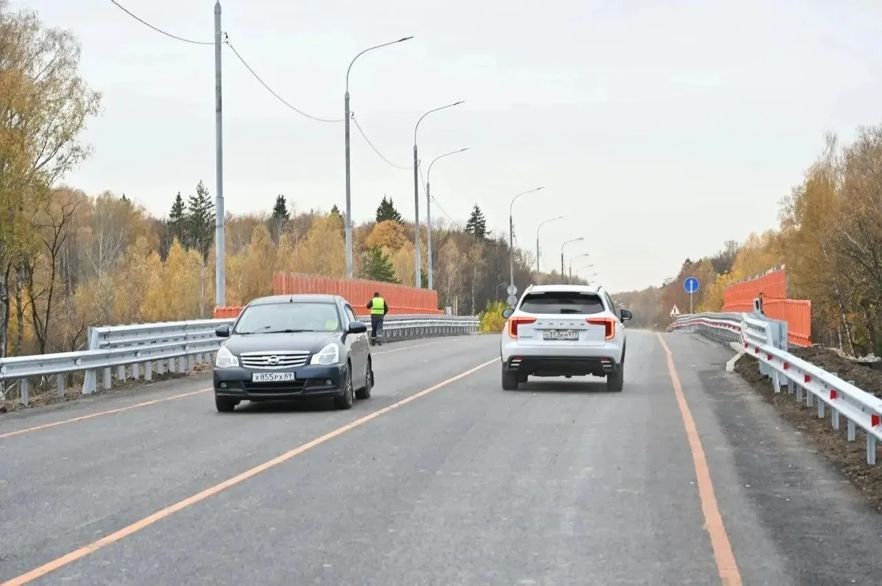 Вчера в деревне Лукино открыли движение по путепроводу.