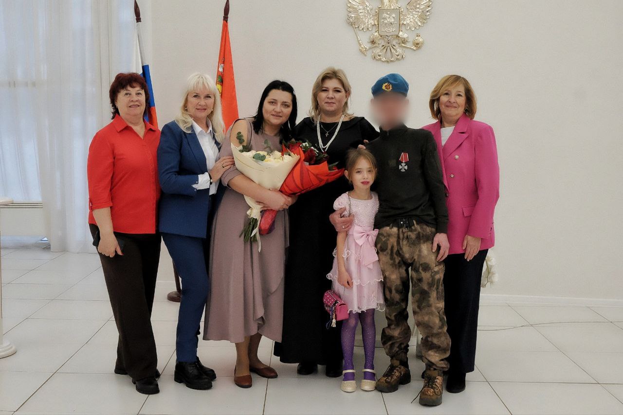 В Серпухове женился защитник Иван с позывным «Лампа»