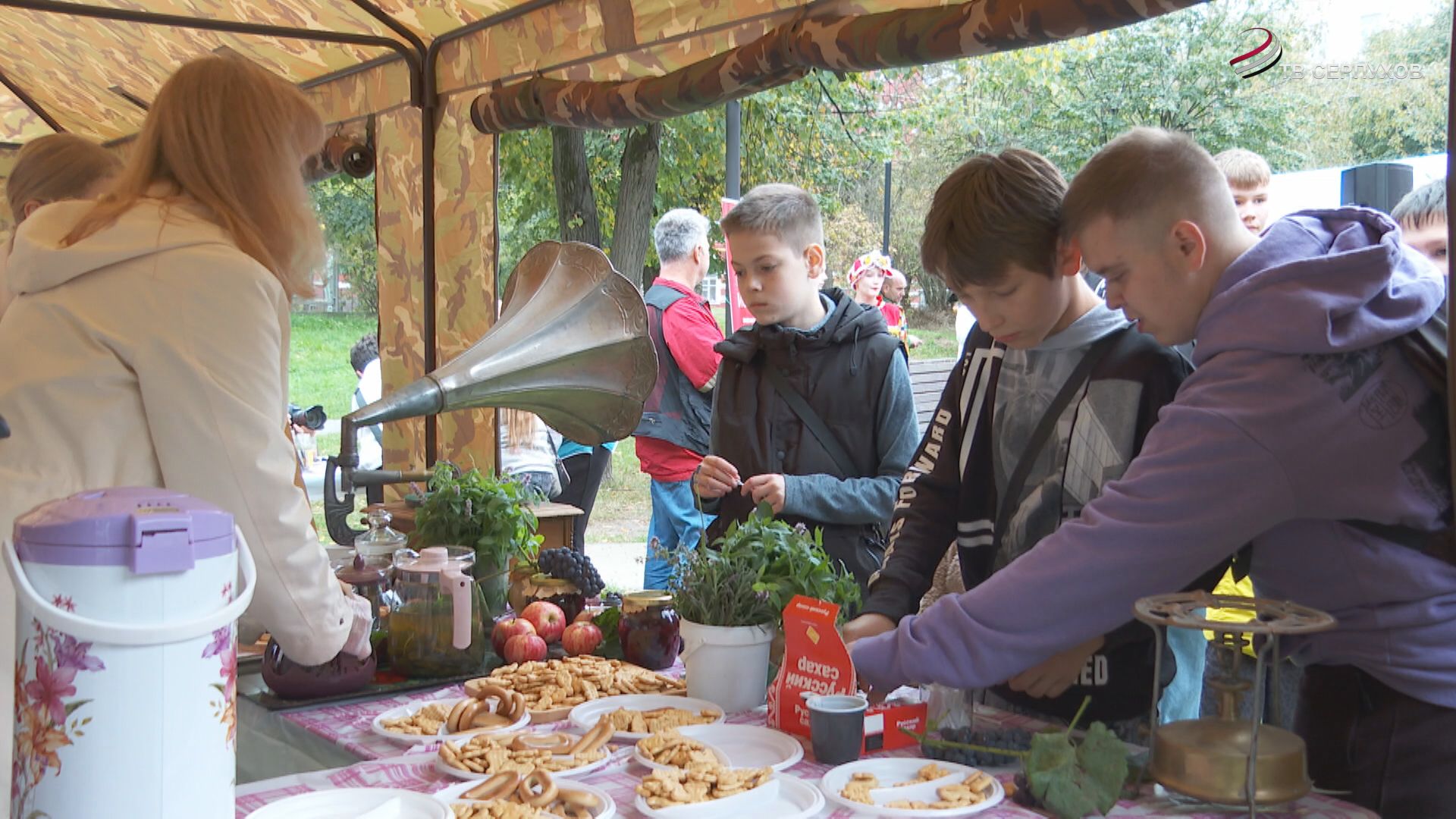В мкр. Красный текстильщик в дни праздника работала необычная чайная