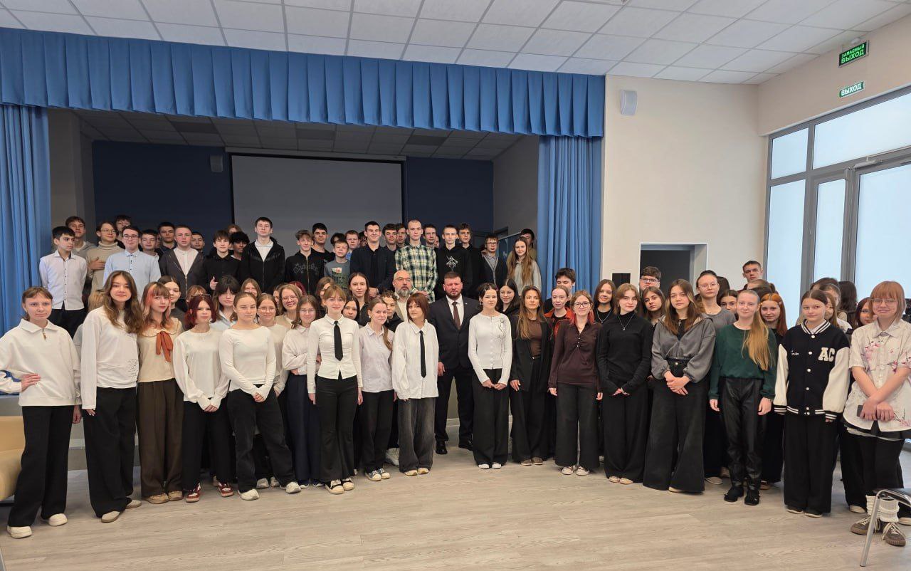 В Городском округе Серпухов продолжается цикл Уроков мужества, приуроченных ко Дню защитника Отечества