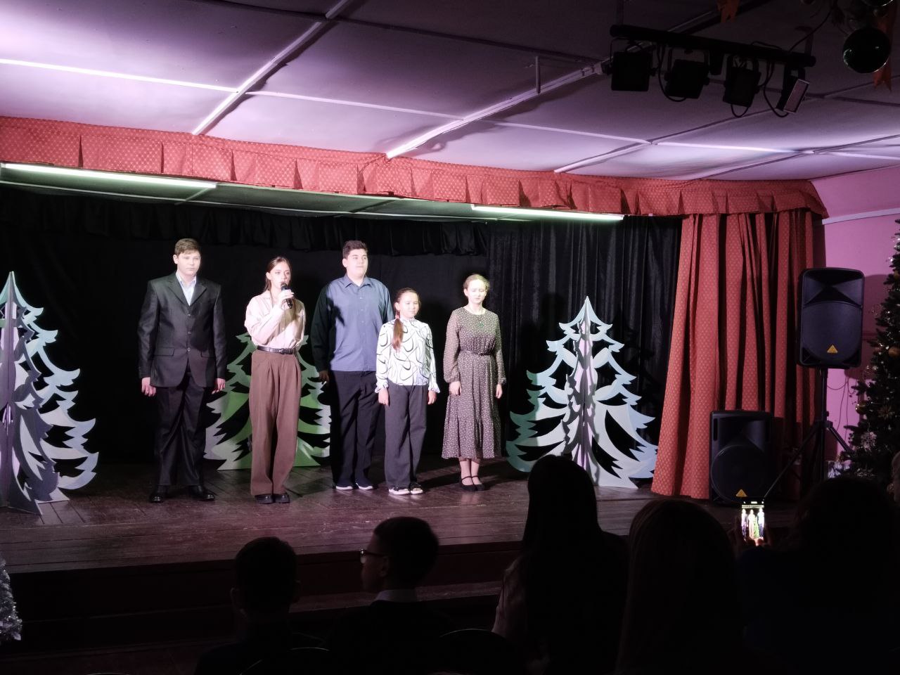 Серпуховская студия «Художественное слово» выступила с концертом в п. Мирный