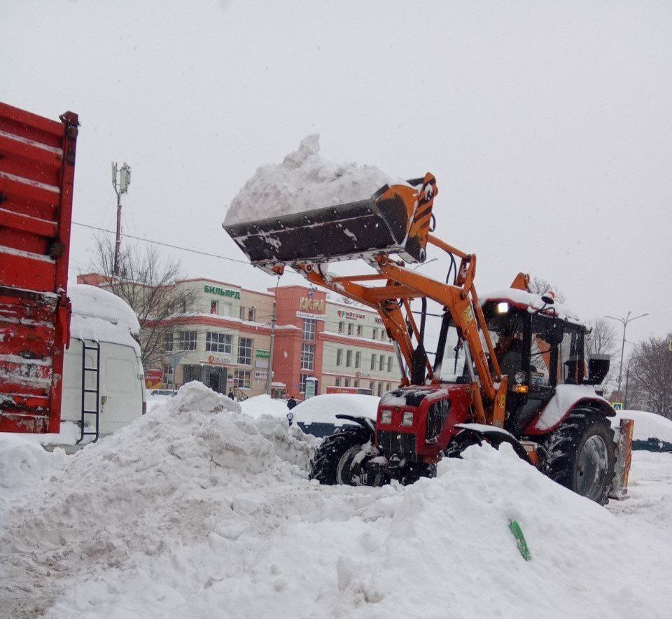 Техника Комбината благоустройства работает в Серпухове в режиме нон-стоп