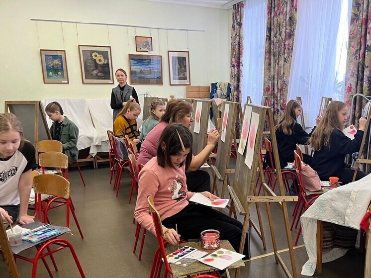 В Детской художественной школе прошли открытые занятия для учеников серпуховских школ