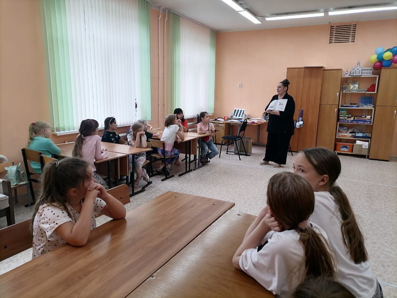 В ДК посёлка Оболенск детям рассказали о Параде Победы 1945 года