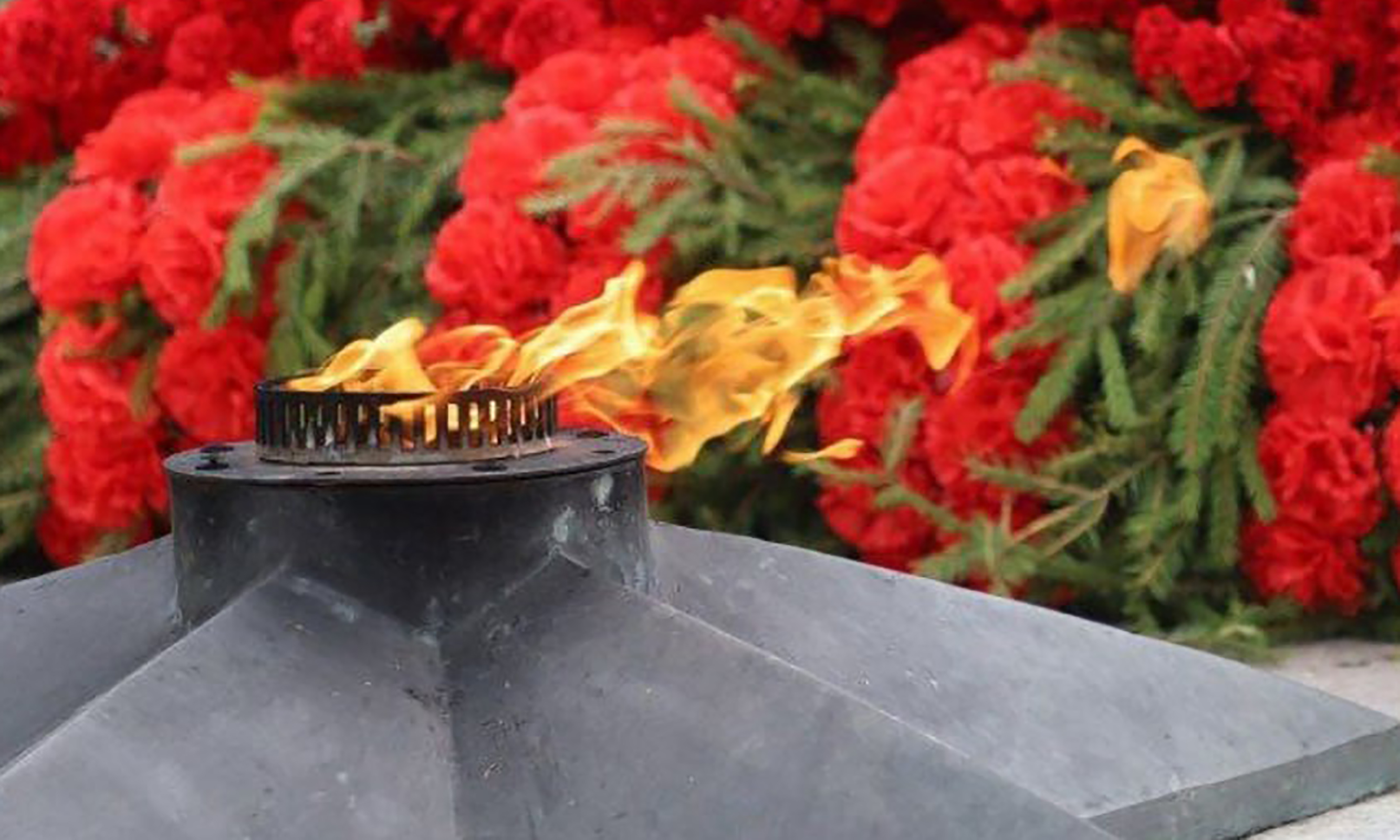 В Серпухове возложат цветы к Вечному огню на площади Славы