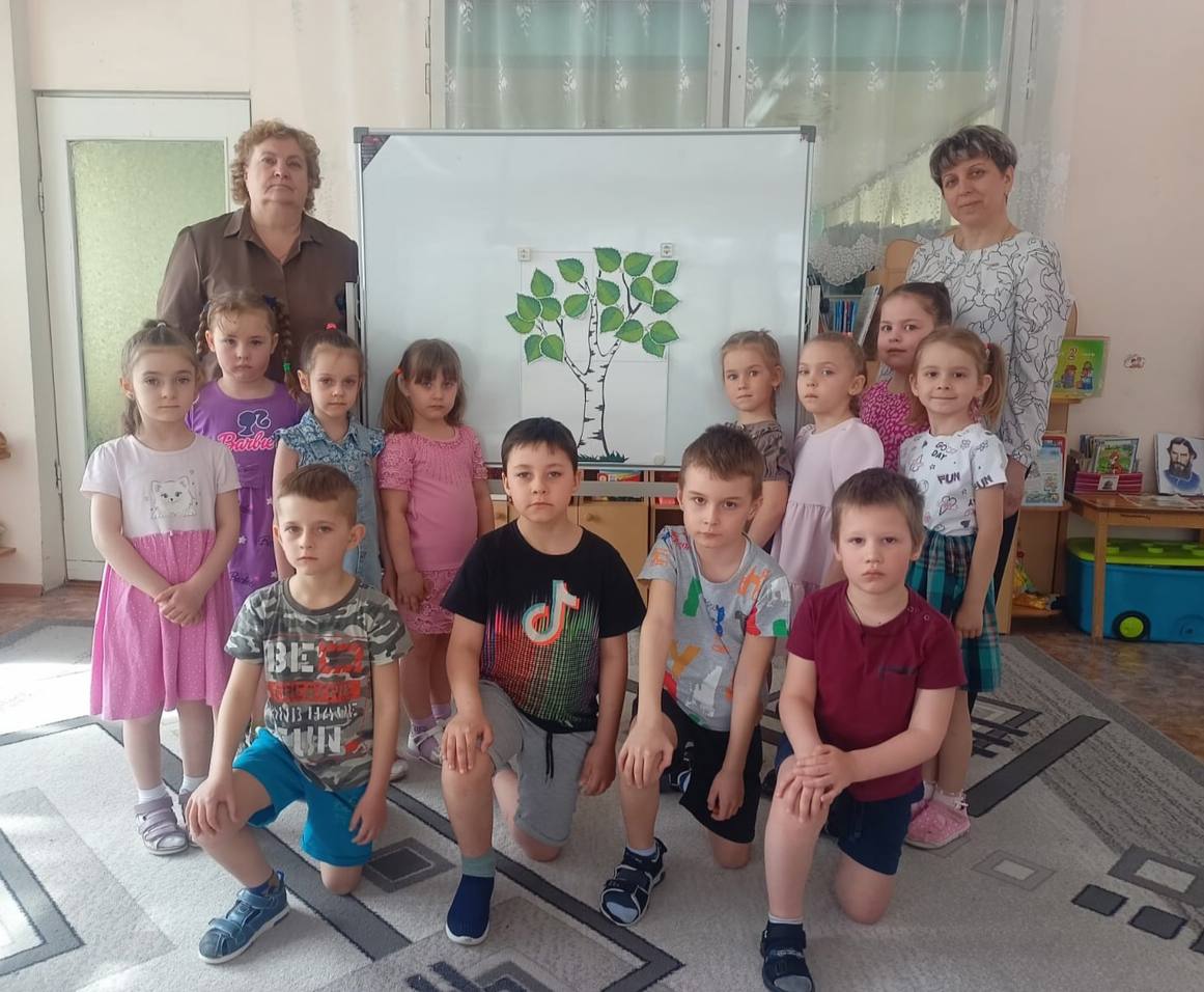 Дошкольники из Липиц в Серпухове отметили праздник берёзы