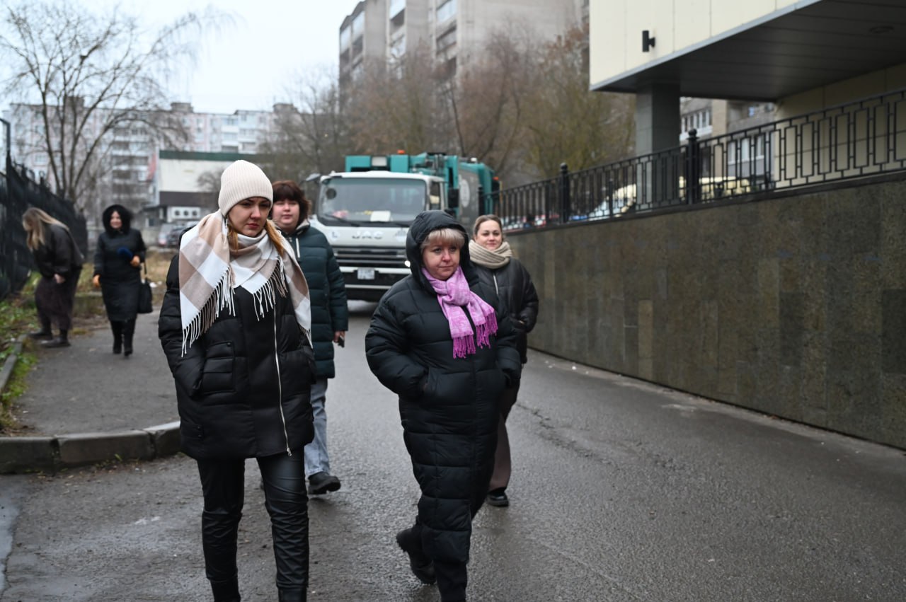 Рейд оперативной группы по благоустройству прошел на улице Луначарского в Серпухове