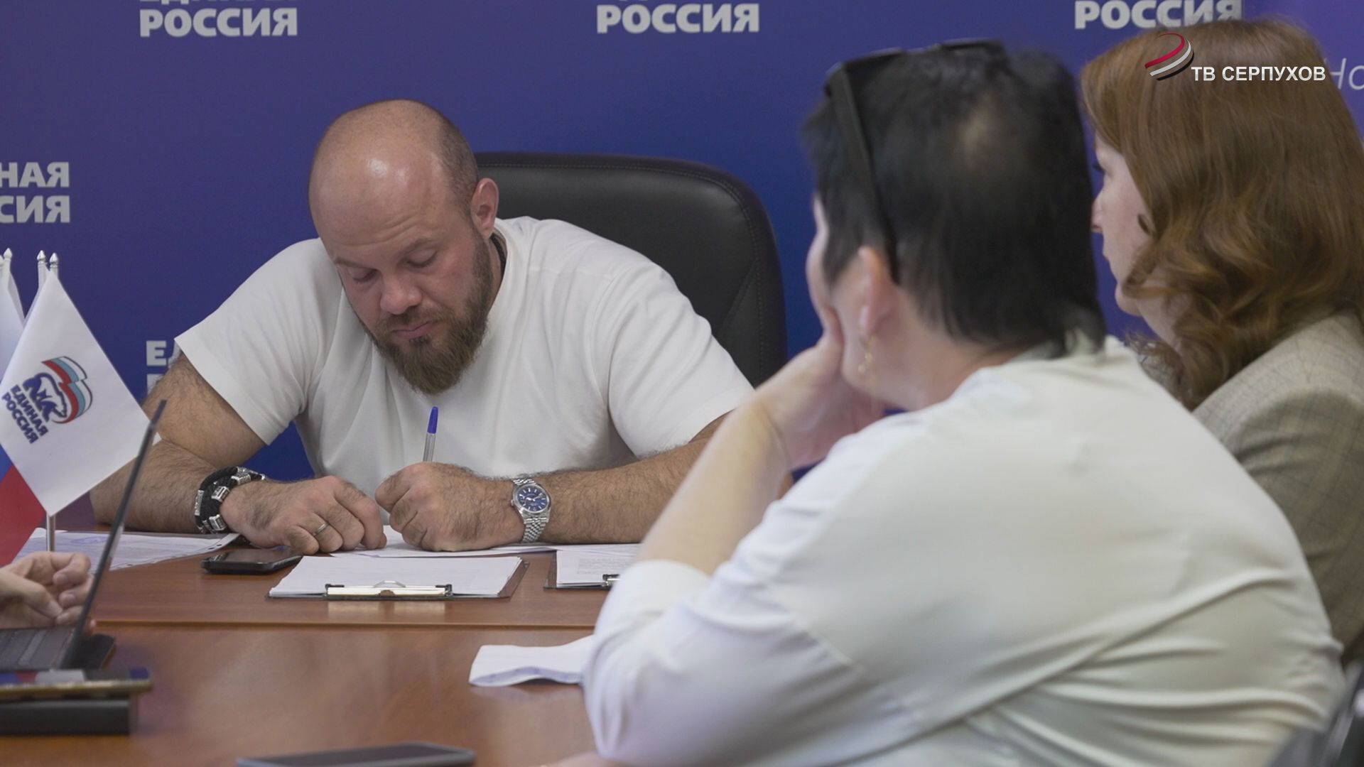 Депутат горсовета Алексей Батогов провёл личный прием жителей