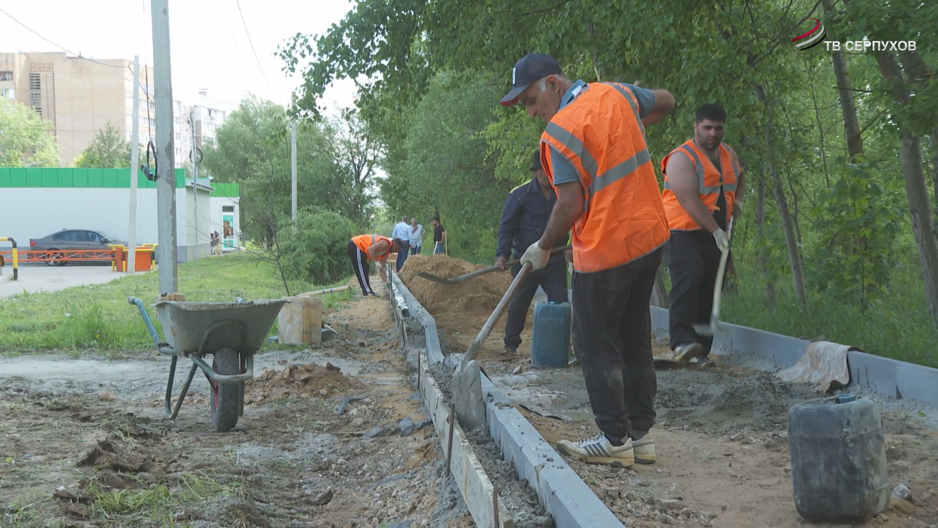 В Серпухове появляются новые пешеходные дорожки