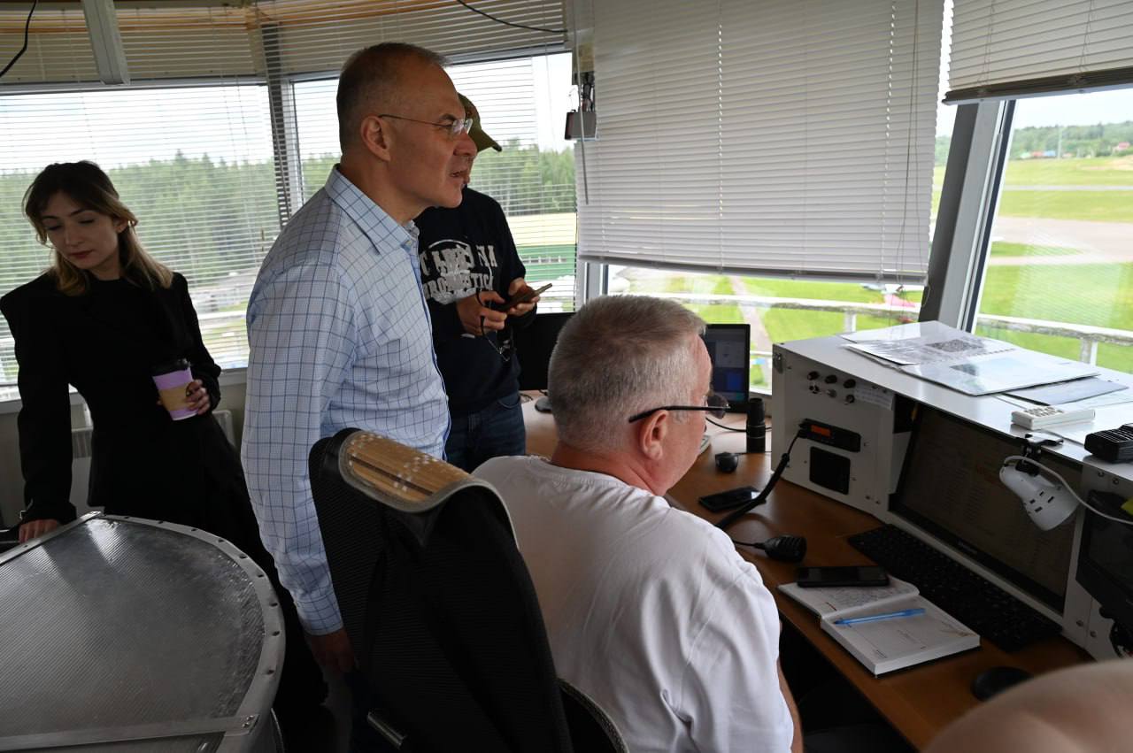  Депутат Государственной Думы Александр Коган посетил аэродром «Новинки», расположенный вблизи деревни Новинки-Бегичево в Городском округе Серпухов