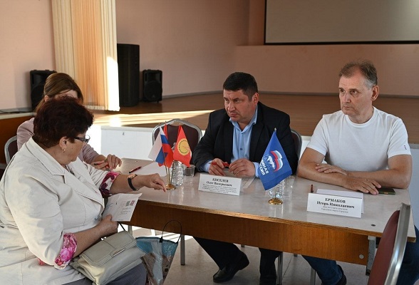 Прием в формате «Выездной администрации» состоялся в серпуховской школе №9