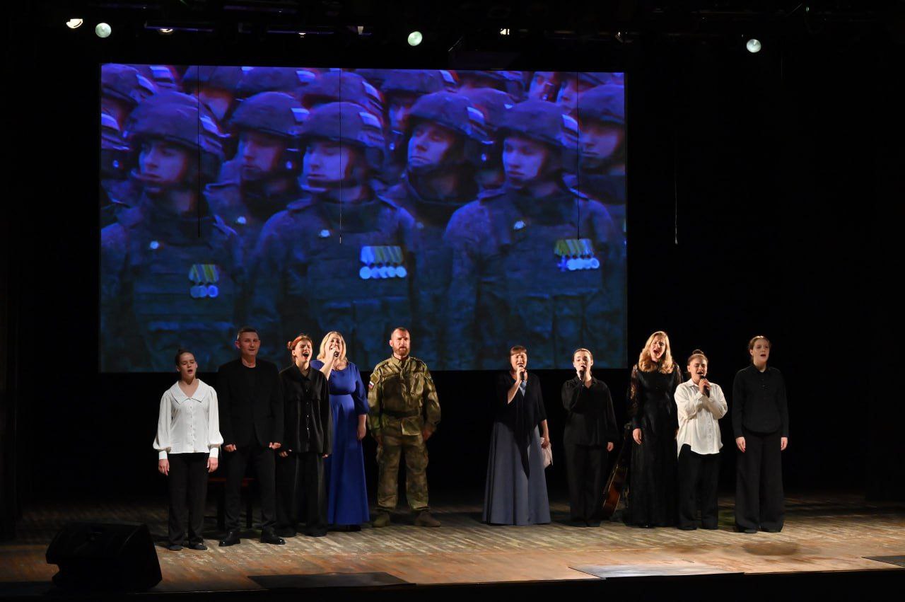 В Серпухове показали спектакль о земляке - участнике СВО