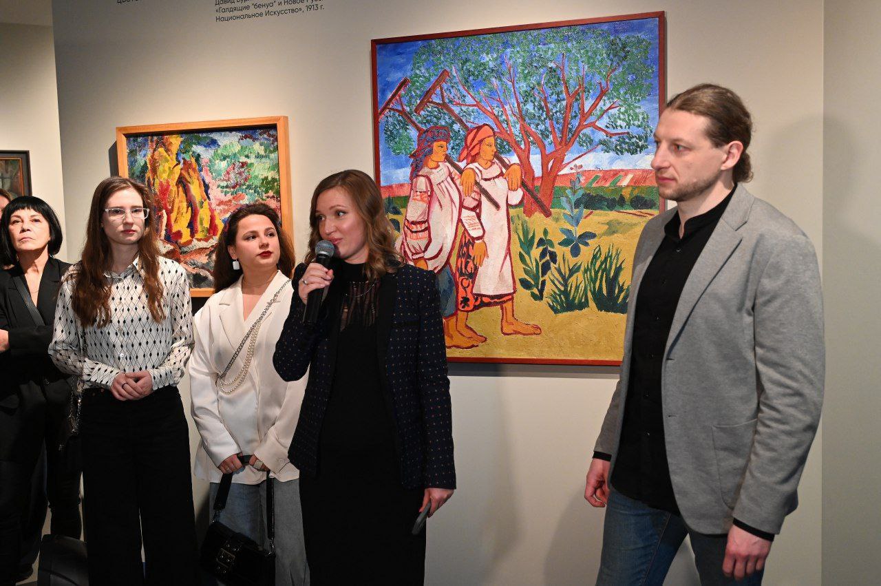 В Серпухове состоялось открытие выставки «Фабрика авангарда. Выкройка нового мира» 