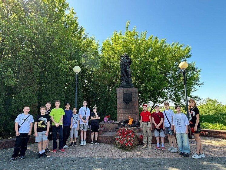 Шестиклассники из серпуховской школы №19 совершили поход по местам воинской славы
