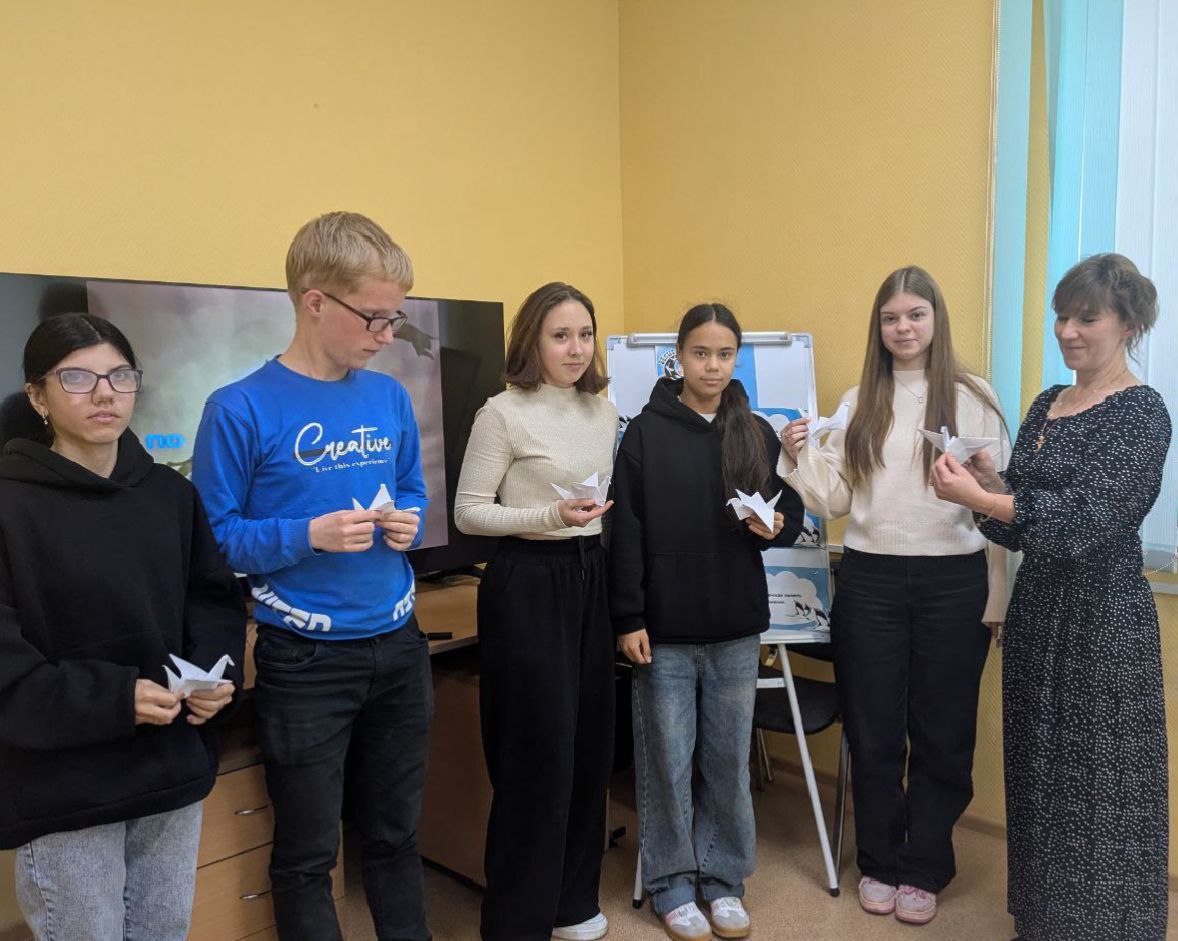 Мероприятие ко Дню белых журавлей провели в Семейном центре «Маяк» в Серпухове