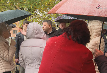 В Серпухове прошла встреча профильных специалистов с жителями дома 155 на улице Ворошилова