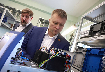 Глава Серпухова Алексей Шимко посетил НПО «ДНК-Технология» с рабочим визитом