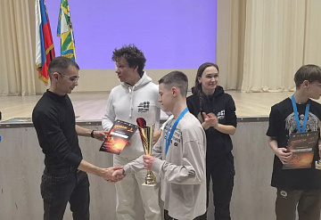 Юные серпуховичи успешно выступили на соревнованиях по гонке дронов и киберспорту