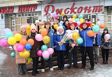 В преддверии 8 Марта в Серпухове прошел праздничный марафон поздравлений