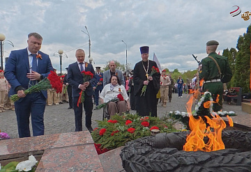 В Серпухове прошли торжественные памятные митинги около мемориалов