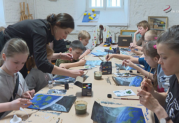 В Серпуховском историко-художественном музее провели мастер-класс ко Дню космонавтики