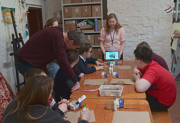 В Серпуховском историко-художественном музее прошел мастер-класс для детей с аутизмом