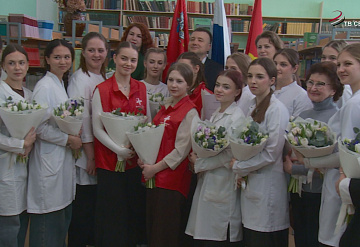 В Серпухове поздравляют женщин с 8 Марта