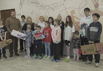 В Серпухове партия «Единая Россия» оказала помощь воспитанникам центра «Маяк»