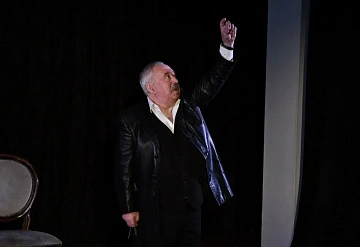 В Серпухове Павел Цепенюк раскрутил «Калейдоскоп» эмоций на сцене театра «ЧересЧУР»